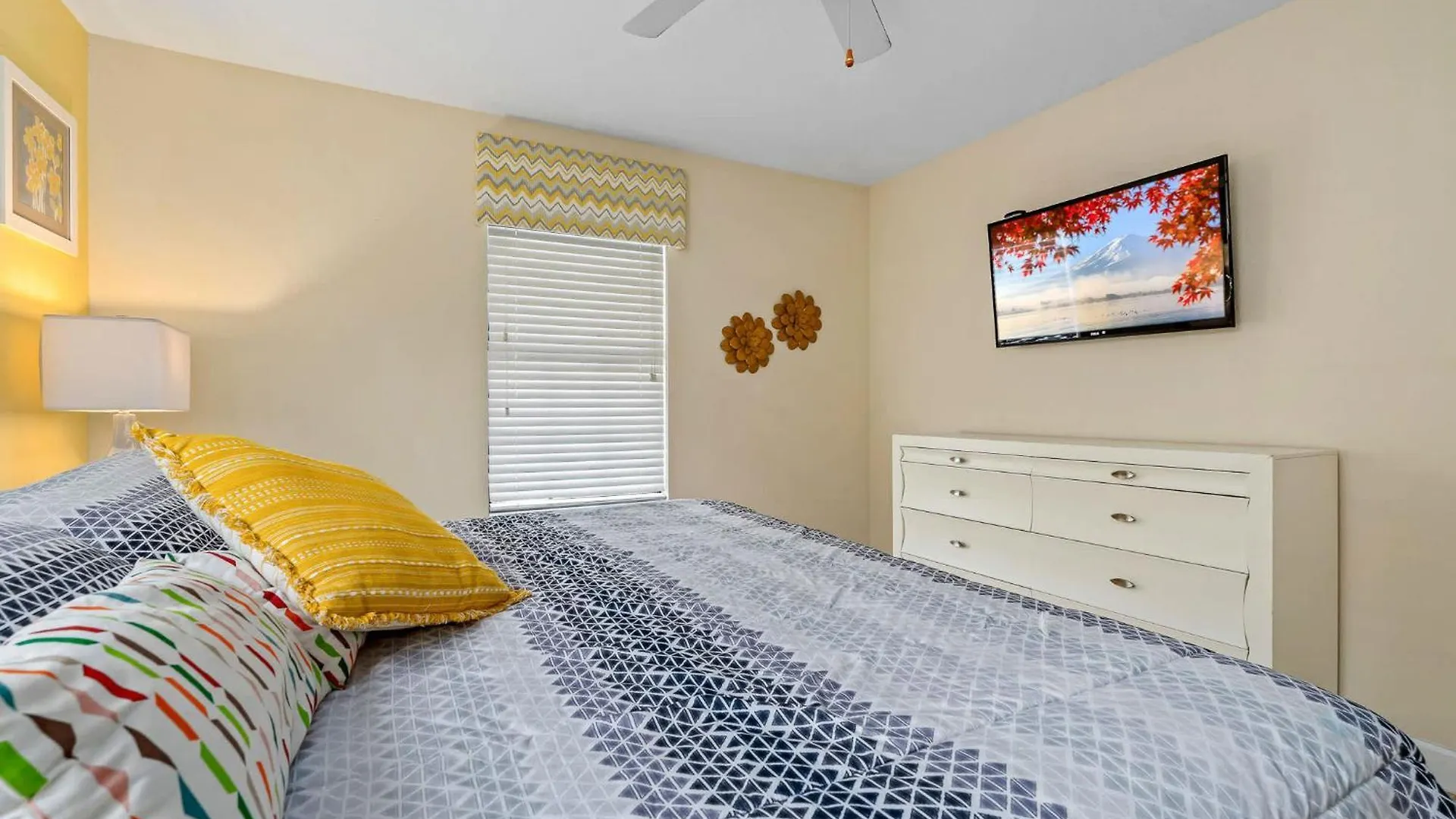 Heated Pool Villa & Free Waterpark Near Disney Davenport