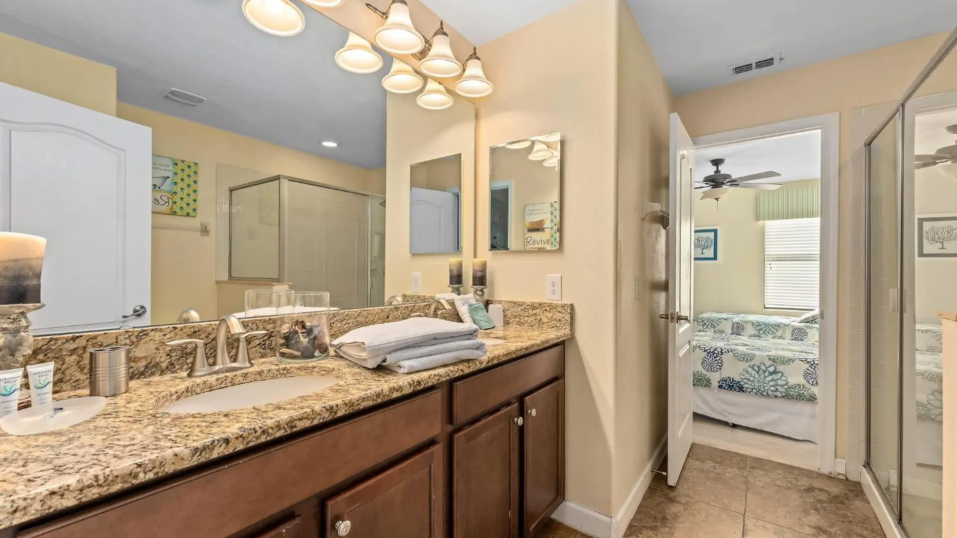 Heated Pool Villa & Free Waterpark Near Disney Davenport