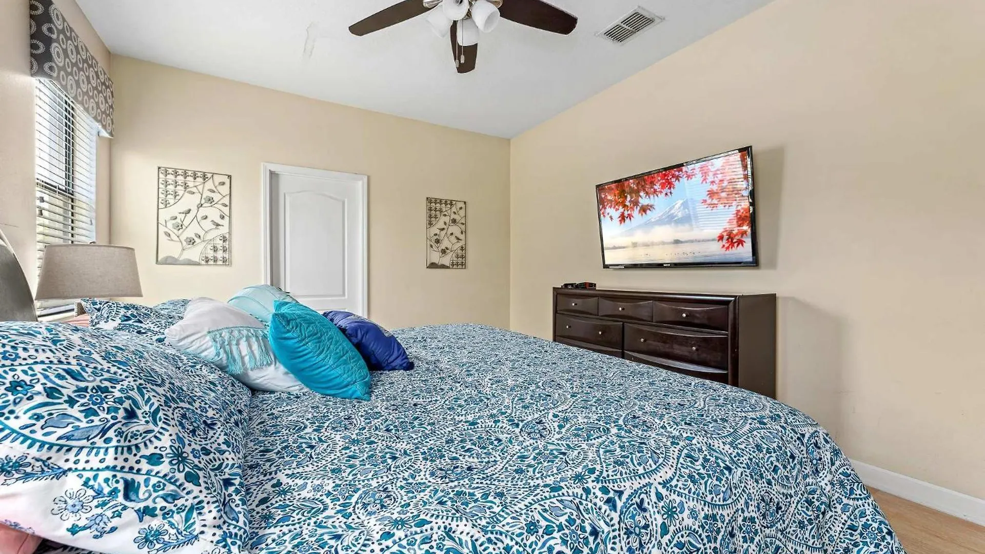 Heated Pool Villa & Free Waterpark Near Disney Davenport