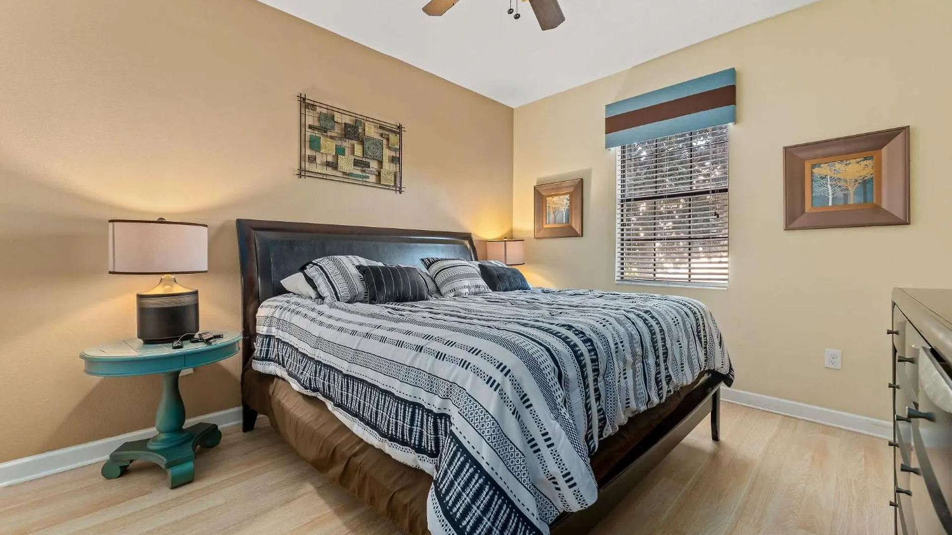 Heated Pool Villa & Free Waterpark Near Disney Davenport 0*,  United States