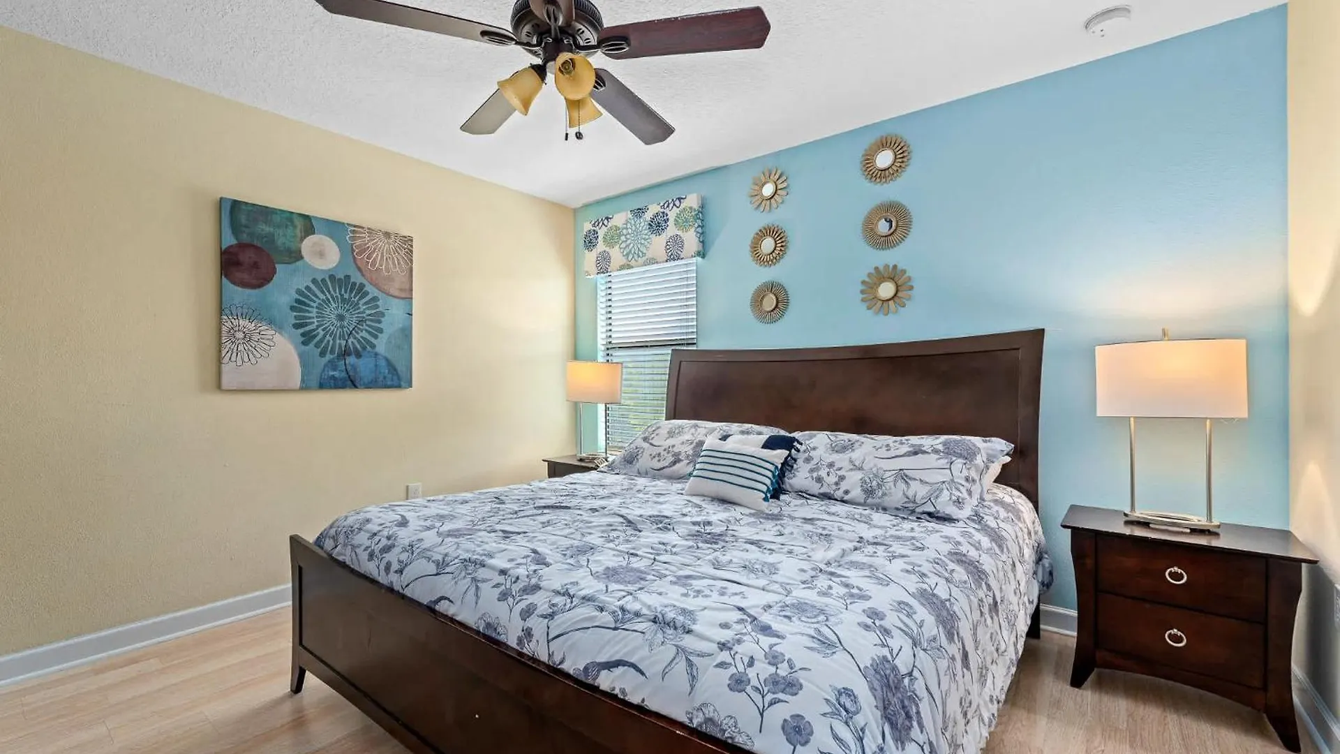 Heated Pool Villa & Free Waterpark Near Disney Davenport United States