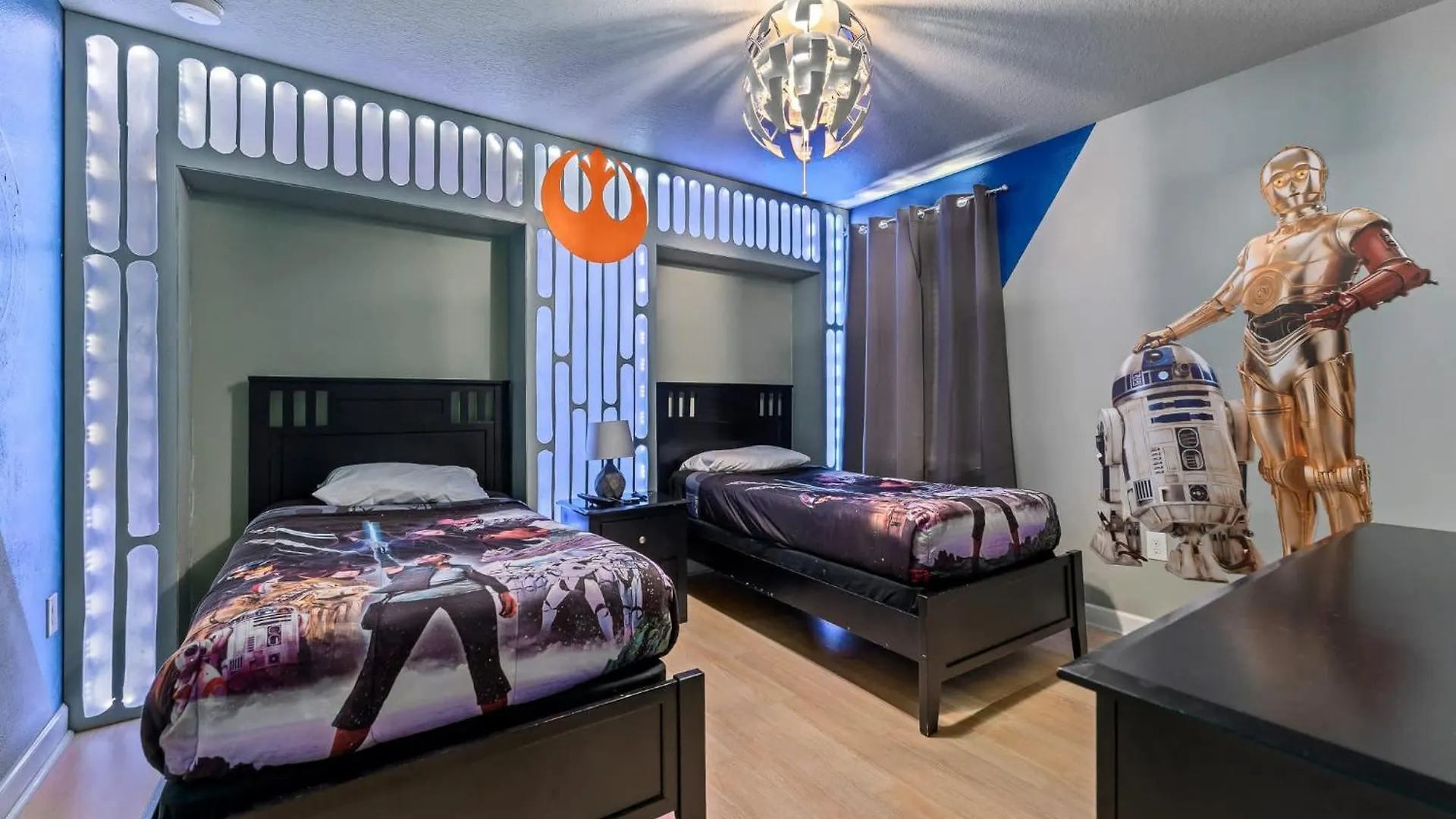Heated Pool Villa & Free Waterpark Near Disney Davenport